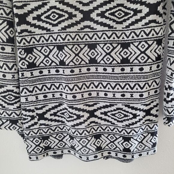 American Eagle Women's sz XS Tribal print Sweater Open Front Waterfall Cardigan - Picture 7 of 10